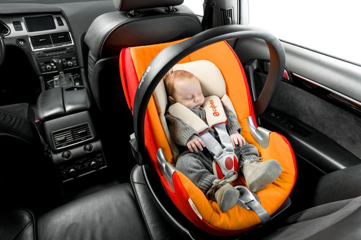 cochecitos-bebes-agis3-chuevito-aton-s5-y-base-cybex-isofix-D_NQ_NP_324201-MLA20289337001_042015-F